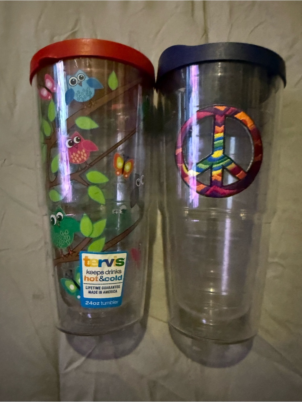 tervis kids tumbler set with red and navy lids